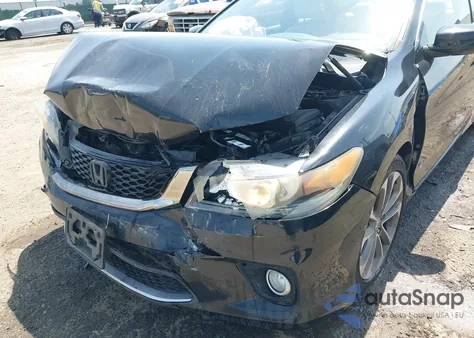 2013 Honda Accord Ex-L V-6 z USA, uszkodzony, nr VIN 1HGCT2B89DA003919